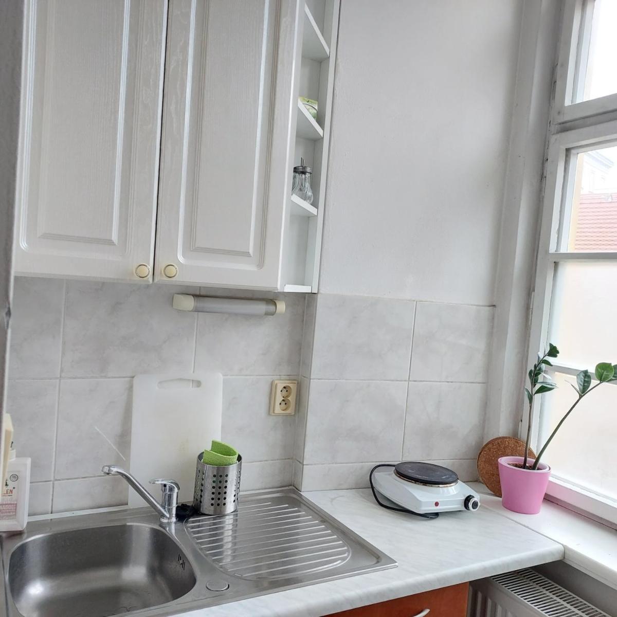 Bed and breakfast 3 Min Walk Old Town Center Private A Praga